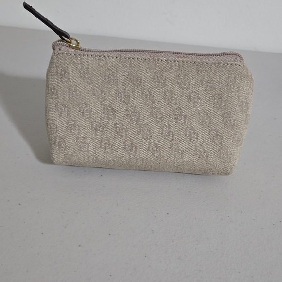 Dooney and Borke Mini Canvas Beige Monogram Leather Pull Pouch - Picture 3 of 12